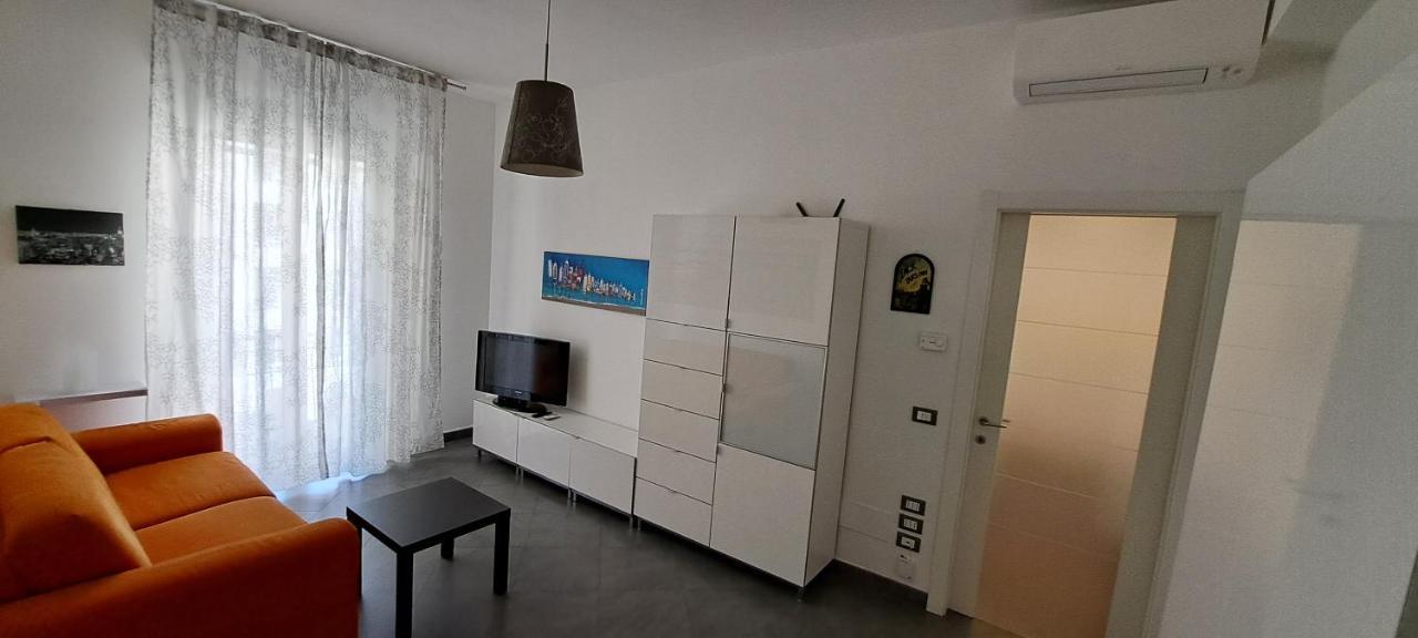 Waterfront Apartment Ла-Спеція Екстер'єр фото